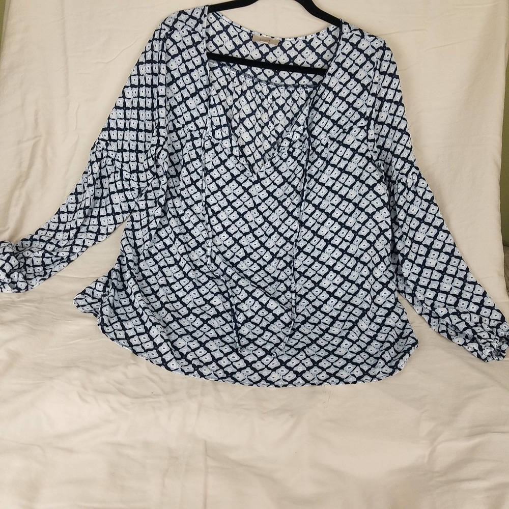 Loft Outlet Blouse Womens Large Blue Geometric Tie Neck peasant Long Sleeve